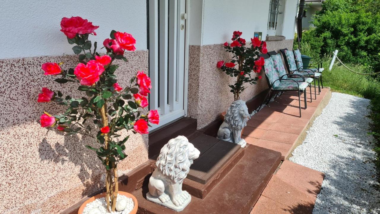 Ferienwohnung Zauberhaft Bad Soden-Salmünster Екстериор снимка